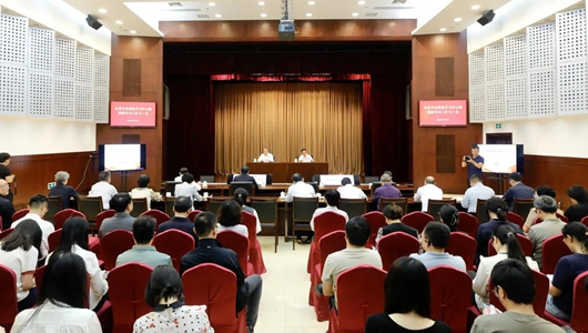 民革中央理論學(xué)習(xí)中心組召開集體學(xué)習(xí)（擴(kuò)大）會